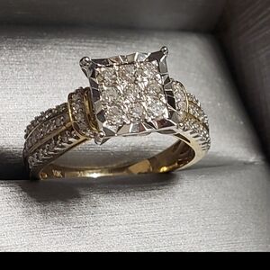10k yellow gold diamond wedding ring New